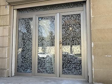 Məhəccərlər: Alüminium giriş qapısı və vitraj sistemı - Material: Premium — 1