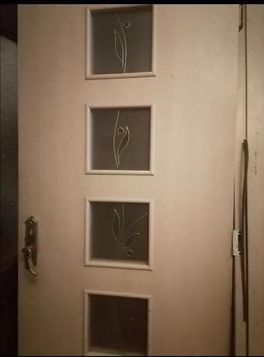 qapı zvanoku: QƏTİ ZƏNG VURMA!!!! VATSAPA YAZİN. ƏLA VƏZİYYƏTDƏ. XİRDALANDA. 1 — 3