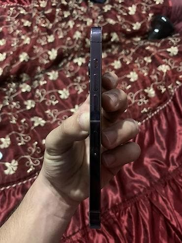 6d mark 2: IPhone 14 Pro, 256 GB, Deep Purple, Simsiz şarj — 2