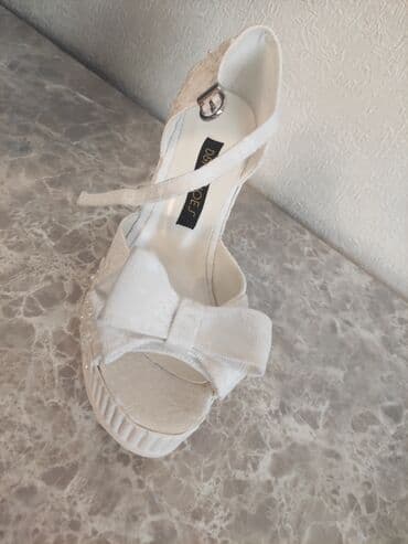 basanoşkalar 2023: Ölçü: 36, rəng - Ağ, Yeni — 4