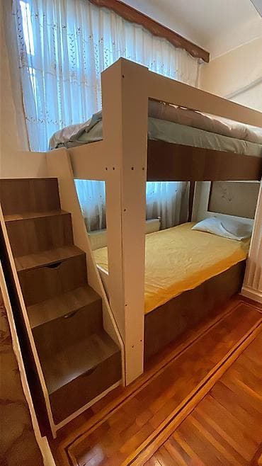 İki ( 2 )mərtəbəli çarpayı satılır. 800 AZN-ə alınıb.Dəyərinən çoox — 6
