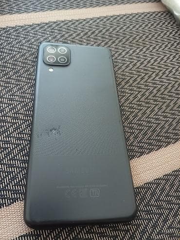 qulaq: Samsung Galaxy A12, 64 GB, rəng - Qara, Qırıq — 2