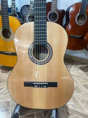 4 струнная гитара маленькая: Акустическая гитара, 6 струн, Новый, Бесплатная доставка — 7