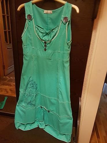 giyim: Sarafan. Türkiyə istehsalı. Ölçüsü - 44. Rəngi - firuzəyi. Qiyməti - — 3