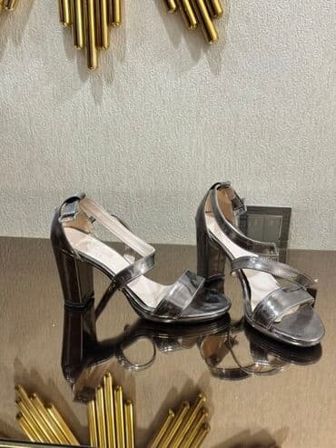 женские пляжные шлепанцы: Размер: 36, цвет - Серебристый, Б/у — 1