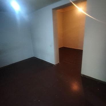 Binəqədi qəs. 3 otaqlı, 100 kv. m, Orta təmir — 8