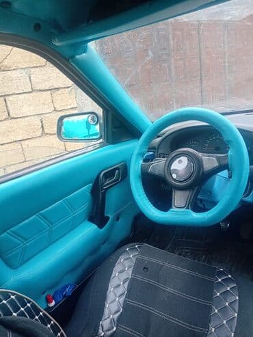 volkswagen 1 6: LADA 2112 (hatchback) – yaşıl rəng Xüsusiyyətlər: - Kuzov: 5 qapılı — 5