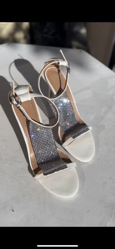 женские пляжные шлепанцы: Размер: 39, Б/у — 3