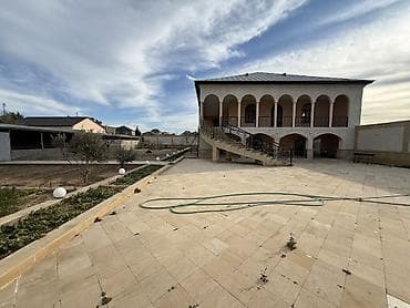 cicek qesebesinde torpaq: Satılır: Həyətyanı obyektli iki mərtəbəli geniş villa və təsərrüfat — 8