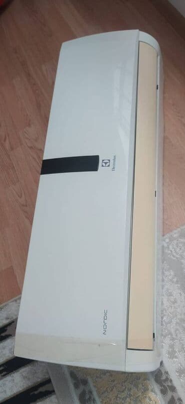 işlənmiş kandsaner: Electrolux 18000 btu. 
işlənmiş — 1