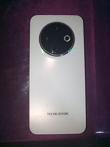 ТВ и видео: Tecno Spark, цвет - Серебристый, Битый — 1