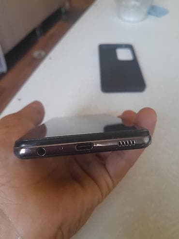 xonca satis: Samsug A52 128 yadas 4 ram prablemi zeg vurada ses gedmir qalan — 4
