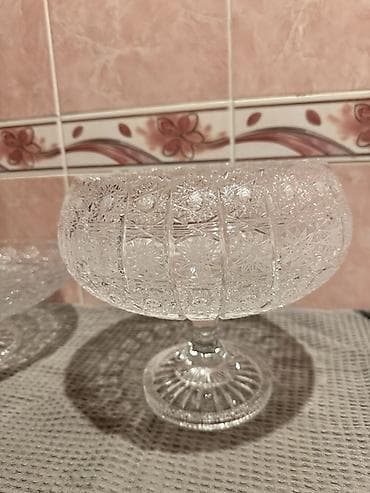 quru: Kəsilmiş naxışlı xrustal Çexiya istehsali olan meyvə qabı 1 ədəd - — 2