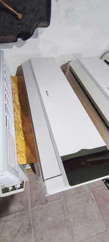 Фото и видеокамеры: Кондиционер Gree, Б/у, 70-80 м², Сплит-система, Нет кредита, Платная установка — 5