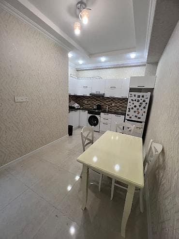 tecili ev satilir: 3 otaqlı, Yeni tikili, 128 kv. m — 8