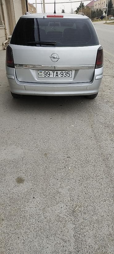 mercedes yan guzgu: Opel Astra: 1.3 l | 2006 il 272000 km Universal — 6