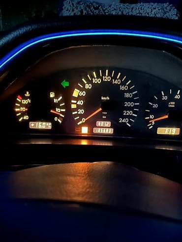 ford fusion diskileri: Mercedes-Benz E 240: 2.4 l | 1998 il Sedan — 8