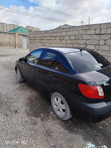 kia rio qranat: Kia Rio sedan – qara rəng, avtomatik sürətlər qutusu. Avadanlıq və — 7