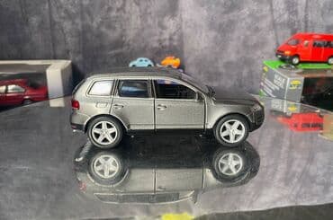 20 qepik: Коллекционная модель volkswagen touareg grey metallic 2003 kinsmart — 7