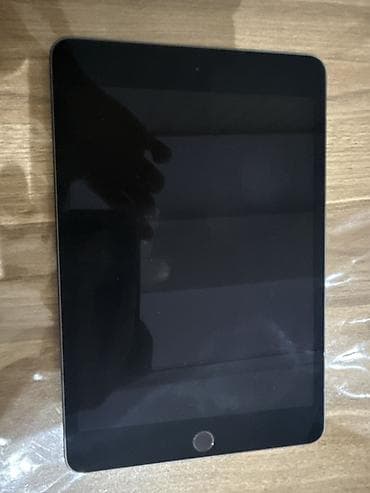 irşad tablet: Apple iPad (Space Gray) - Model: iPad seriyası, Touch ID düyməli — 1