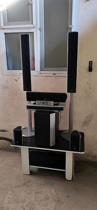 komputer aksesuar: İşlənmiş LG Kolonka, Növ - Smart, rəng - Gümüşü — 1