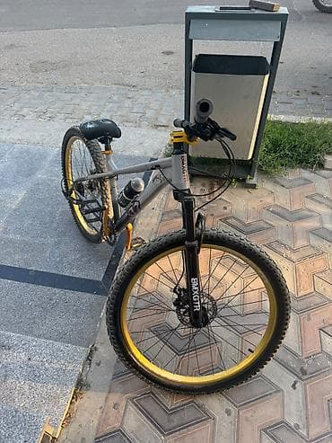 velosiped: Dağ/trek velosipedi - Yüngül alüminium gövdə, sərt üçbucaq quruluşu - — 3