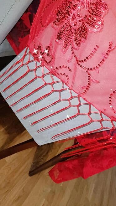 xacmaz qizil instagram: Yep yenidir həri, Nisan yaylığı — 5