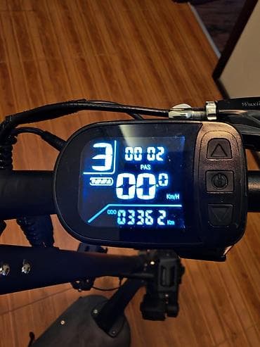 electro gitara: İşlənmiş Elektrik samokat 10", 751 - 1000 Vt, > 45 km/s, Ünvandan götürmə — 2