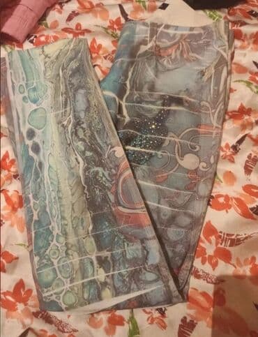 пальто зимнее: Satilir ucuz giymete 10manat Uwag paltari 1 manata — 11