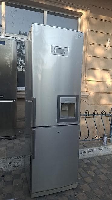 dynacord 2: LG soyuducu, paslanmayan polad rəngdə, alt kamera dondurucu dizaynı — 1