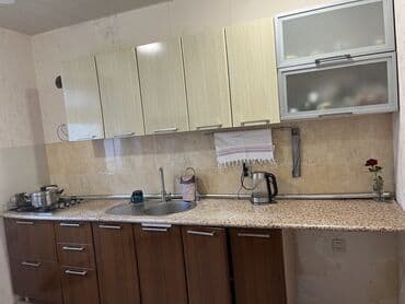 pasyolka kirovda satilan heyet evleri: Mətbəx mebeli dəsti Uzunluğu 3metr 17sm Material: Həsənoğlu mətbəx — 1