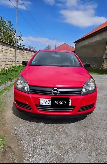 hyundai elantra запчасти: Opel Astra, qırmızı rəng, sedan/hetçbek kuzov (Astra H seriyası). Ön — 1