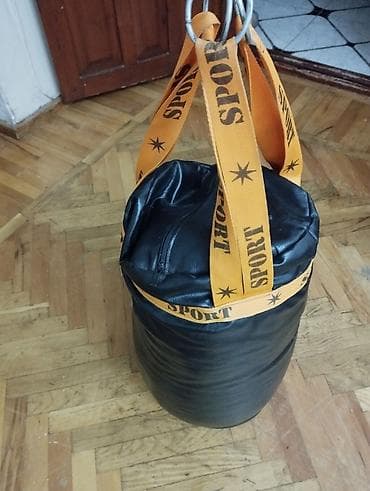 Boks üçün asılqan zərbə kisəsi - Material: qara rəngli süni dəri