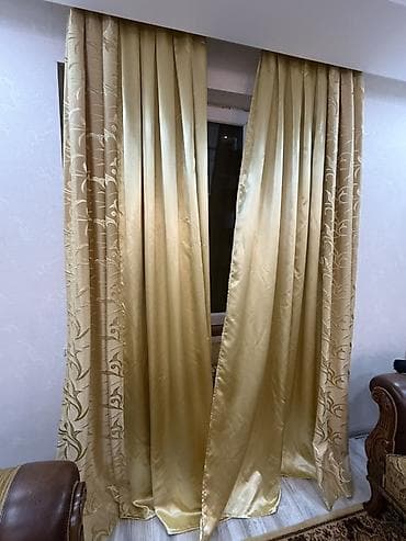 Qızılı rəngdə pərdələr dəsti - Tərkib: atlas parıltılı qalın əsas