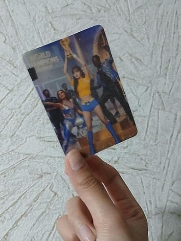 İncəsənət və kolleksiyalar: Blackpink lisa 3 ədəd foto card orjinal deyil fanmadedir laminasiya — 6