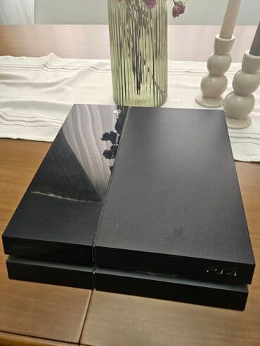 playstation 2 sony: Sony PlayStation 4 (PS4) – orijinal “fat” model + Fifa 24 Diski İlə — 3