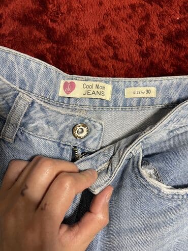 cins inekler: 15 manata satilir temiz ve seliqelidir. 38- 40 bedene görədir. Ünvan — 2