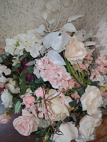 heyet ucun guller: BÖYÜK GÜL VƏ GÜLQABI ƏSASƏN HƏYƏT EVLƏRİ və OBYEKTDİR ÜÇÜN İDEALDIR — 3