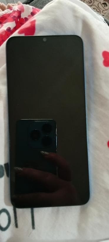 Redbeat E3 smartfon - Rəng: mavi gövdə, mat arxa panel - Arxa kamera