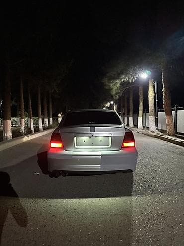 sprinter disk: Satılır: Sedan tipli minik avtomobili - Korpus: 4 qapılı sedan — 5