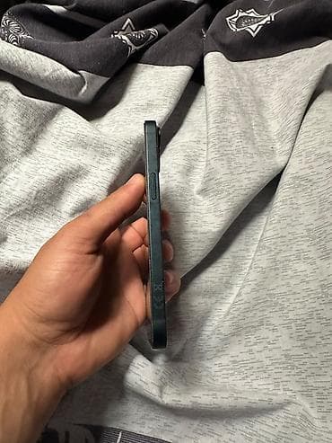 Техника и электроника: IPhone 13, 128 ГБ, Midnight, Face ID, С документами — 1