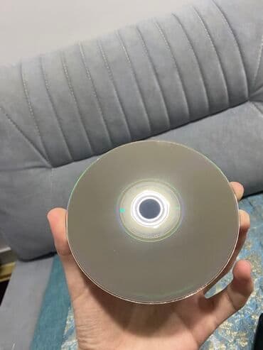 диск: Məhsul: Watch Dogs 2 – PS4 (Blu‑ray disk, rəsmi qutu və örtük) - — 4