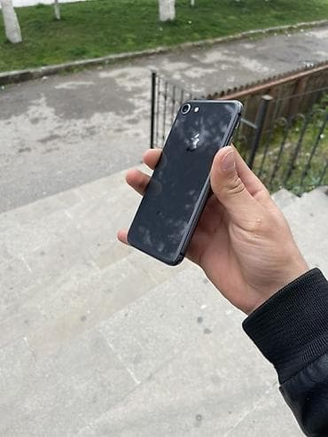 islenmis telefon ucuz: IPhone 8, 64 GB, Qara, Barmaq izi — 1