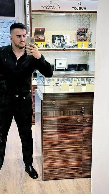 Другие специальности: Продавец-консультант требуется, 18-29 лет, 3-5 лет опыта, Ежемесячная оплата — 5