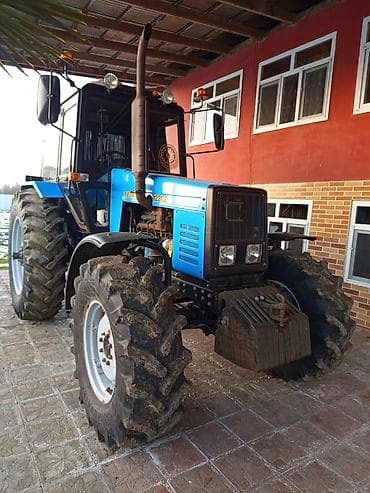 kireditle masin: Belarus 1221.2 traktor - Güc sinfi: 120 a.g. səviyyəsi (6 silindrli — 1