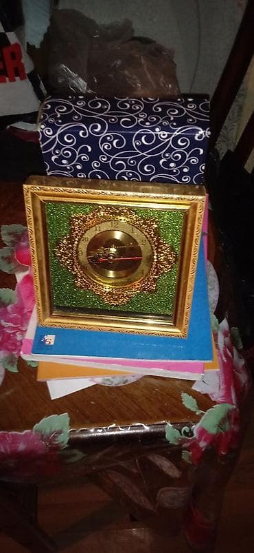 dini divar saatlari: Divar saatları, Saniyə əqrəbi — 4