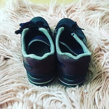 oyuncaqlar per page 40: Razmer:32 Stelka:23,5sm
Brend:Yellow Kids
Qiymet:7AzN — 4