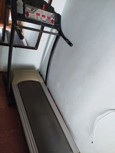 Maskalar, eynəklər: Elektrik qaçış üçün trenajor (treadmill) - Elektrikli modellərdən; — 1