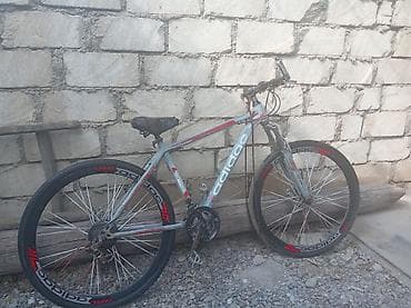 Salam velosiped yatmış velosipeddir 3ildi qarajda olub sepi atıb bir — 1