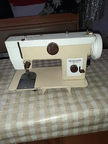 Işlənmiş 3funksiyalı tikiş tikir.ayaq pedalı yoxdur xarab olub matoru at lalafo.az Işlənmiş 3funksiyalı tikiş tikir.ayaq pedalı yoxdur xarab olub matoru